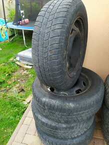 Zimní pneu na discích 195/65 R15, rozteč 4x108