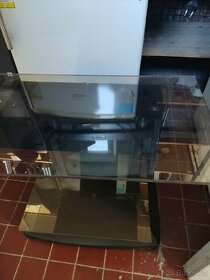 STOLEK POD TV