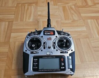 Rc vysílač - Spektrum DX8 ( možno 2x přijímač )