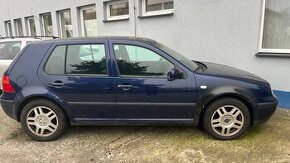 Golf 1.4.Benzín na náhradní díly
