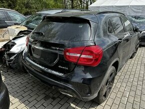 Mercedes-Benz GLA 220cdi 4matic 2015 Om651.930 Kosmos Black