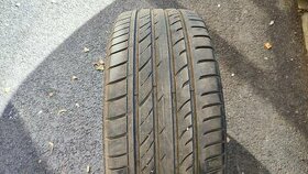 Pneu 255/45 r20