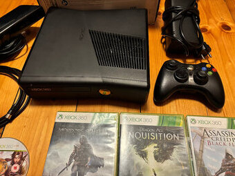 Xbox 360S Slim + Kinect + 4 hry Super stav