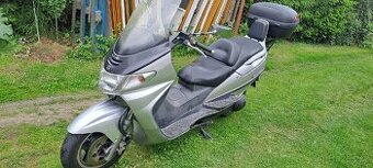 Suzuki Burgman 400