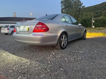 Mercedes w 211 E 5000