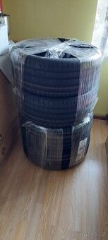 Letní pneumatiky Goodyear 225/40 R18 – SADA 4 KS
