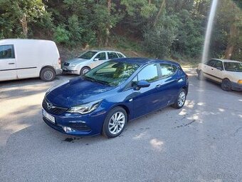 Opel Astra K 1.2, 81kw, rok 2020..