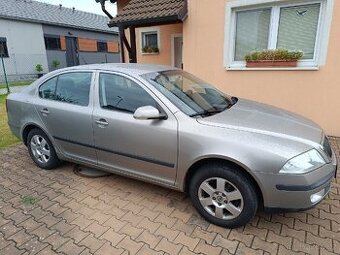 Škoda Octavia II 1.6 MPI - 1
