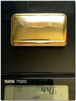 Zlatá krabička na pilulky 750 18 karátů 44 gramů s podpisem