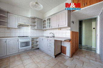 Prodej bytu 2+1, 60 m², Bukovany