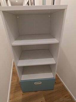 Dětský Nábytek IKEA (Stuva: 3 Komody + skříň, stůl Pahl)