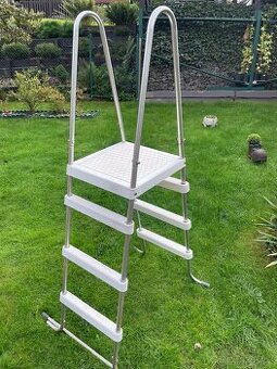 Bazénový žebřík