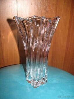 váza z křištálového skla 21 cm