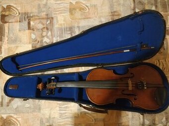 Housle z první republiky