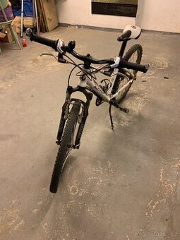 Dětské/juniorské horské kolo AUTHOR Mirage 24" – 18 převodů