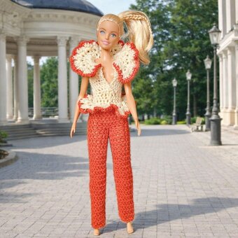 Obleček pro panenku Barbie