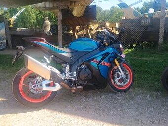 APRILIA RSV4 1100RR 2025 220ps NOVÝ MODEL