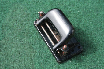 Stará retro mini kancelářská děrovačka KIN