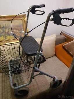 chodítko pro seniory i s dovozem nebo POŠTOU