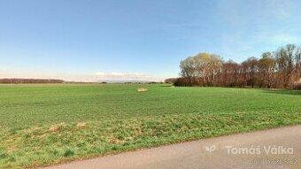 Prodej pole v blízkosti obce – 1 211 m2 – Plešovec - 1