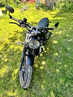 Triumph Street Twin