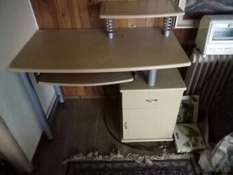 Prodám nový nepoužitý víceúčelový konferenční stůl