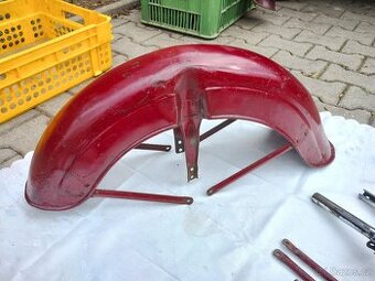 Prodám přední blatník na Jawa ČZ kývačka 353 a panelka 559