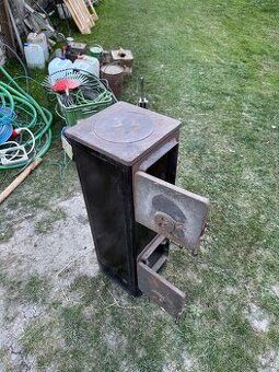 Prodám stará kamna Kovosmalt