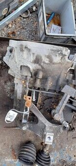 ford focus převodovka  2.0 benzín 5q