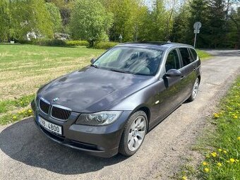 BMW E91 330xd 170kW 4x4 manuál panorama kůže