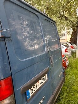 Prodám Peugeot Boxer, rok 1999 2.5D najeto cca 260000....
