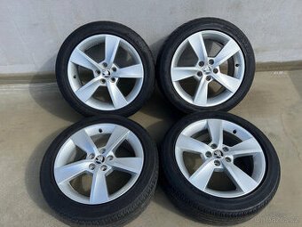 215/45R16 7X16 5X100 ET46 Alu kola ŠKODA RAPID FABIA III