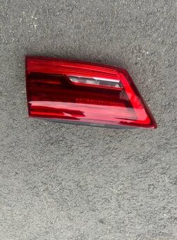 BMW 5 G30 levá zadní lampa světlo světlomet do víka kufru