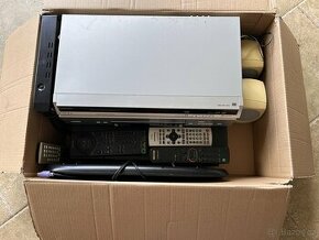 ELEKTRONIKA - DVD, VHS, klávesnice, repráky, ovladače…