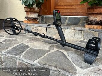 Detektor kovu Nokta Makro Simplex Ultra