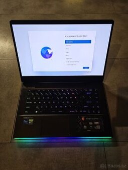 MSI Raider GE, i7 12800HX, 16GB, Nvidia 3070 ti 8GB