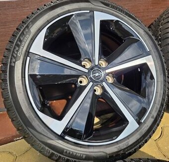 Orig.zánovní zimní sada Opel ASTRA L 5x108 pneu 225/45/17