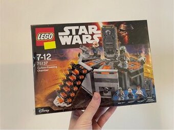 LEGO Star Wars 75137 Karbonová mrazící komora