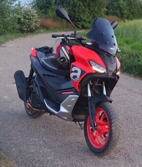 Prodám skůtr Aprilia SR GT 125