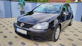 Volkswagen Golf V 1,6 FSI - 85kw. PĚKNÝ STAV - NOVÁ STK