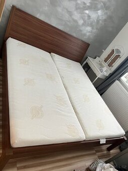 Manželská postel + Matrace a Rošty