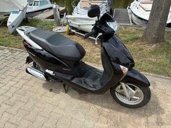 Prodam Hondu NHX 110 Lead