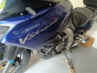 Boční plasty Suzuki v-strom dl 1000