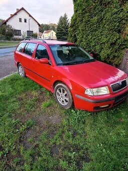 Škoda Octavia 1,6i na náhradní díly, ALU kola