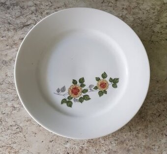 Porcelánové nízké talíře