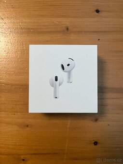 Apple AirPods 4 ANC