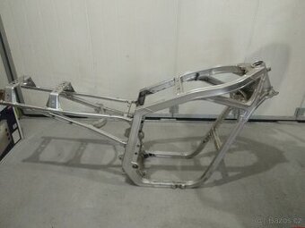 Suzuki GSX R 750 rám + švýcarské doklady