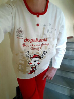 Relax oblečení / Teplé pyžamo se sobem - vel. L - 1