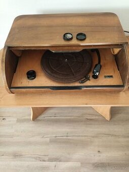 Prodám starý gramofon. Funkční. - 1