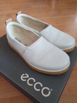 Bílé boty polobotky baleríny v.36 ecco top stav